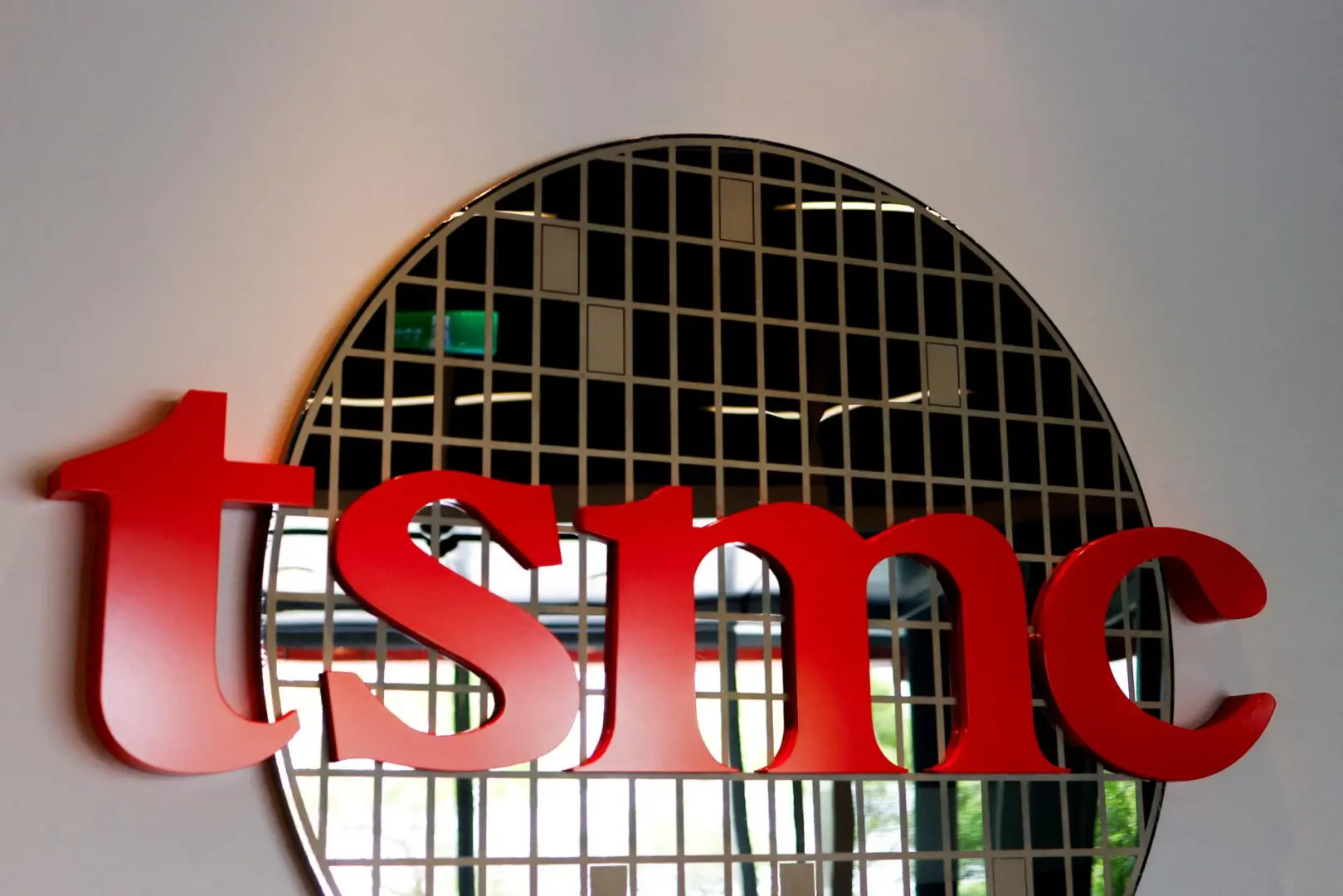 TSMC, ABD Baskısıyla Çin Üretimi Cihazları 2nm Hatlarından Çıkarıyor