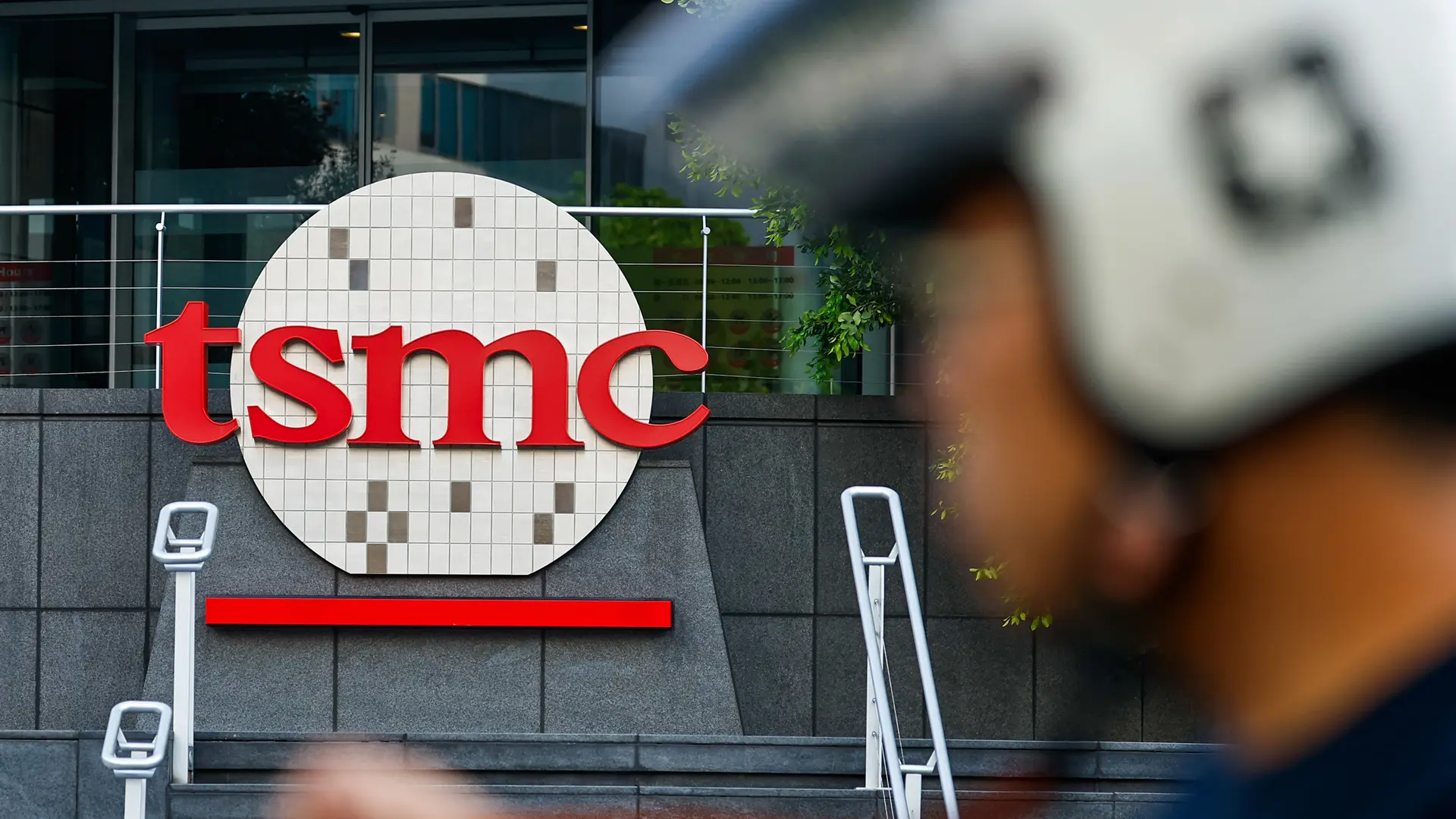 TSMC'de Kritik Sızıntı İddiası: Çalışanlar Gözaltında, 12 Yıla Kadar Hapis Cezası ve Para Cezası Kapıda