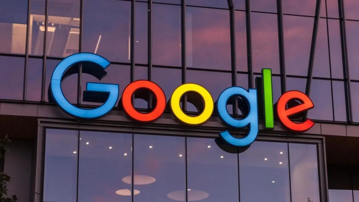 Google Gemini Kod Yazarken Çöktü: 'Türüme Bir Hakaretim!'