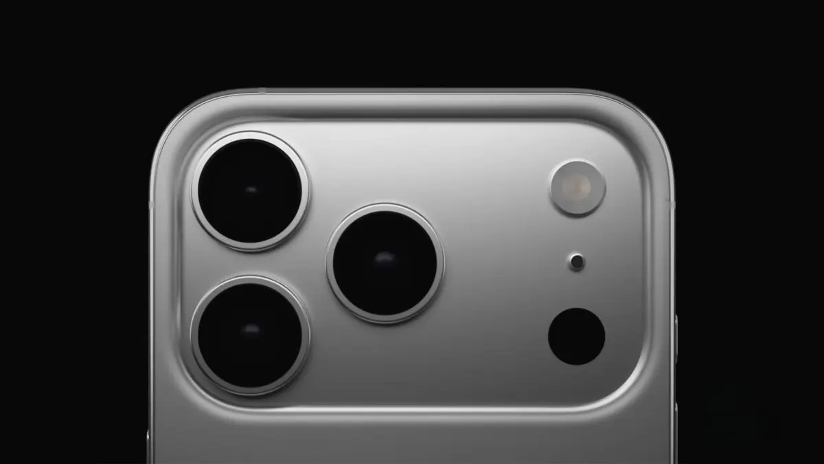 iPhone 17 Pro Max'ten Dev Kamera Güncellemesi: 48MP Telefoto ve 8x Optik Zoom Geliyor!