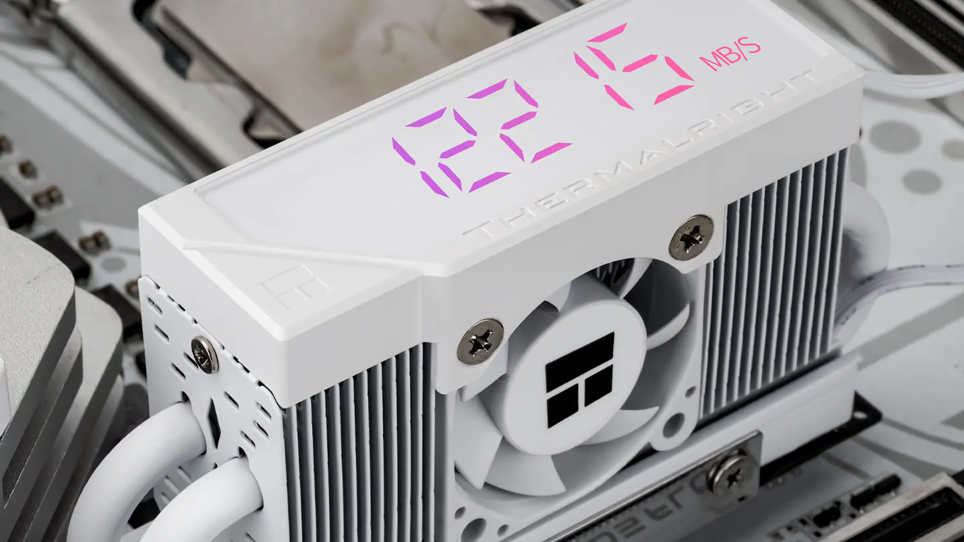 M.2 SSD'nizin Performansını Gerçek Zamanlı İzleyin: Thermalright HR-10 2280 Pro Digital ile Tanışın