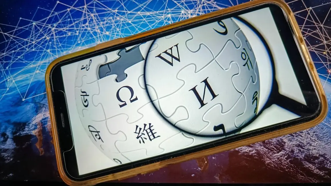 Wikipedia İngiltere'nin Güvenlik Yasasına Karşı Davasını Kaybetti: Kullanıcı Kimlik Doğrulama Endişesi Artıyor