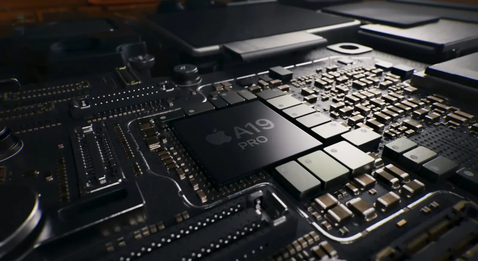 iPhone 17 Pro'nun Performansı Nefes Kesti: M4 MacBook Pro'yu Bile Geride Bıraktı!