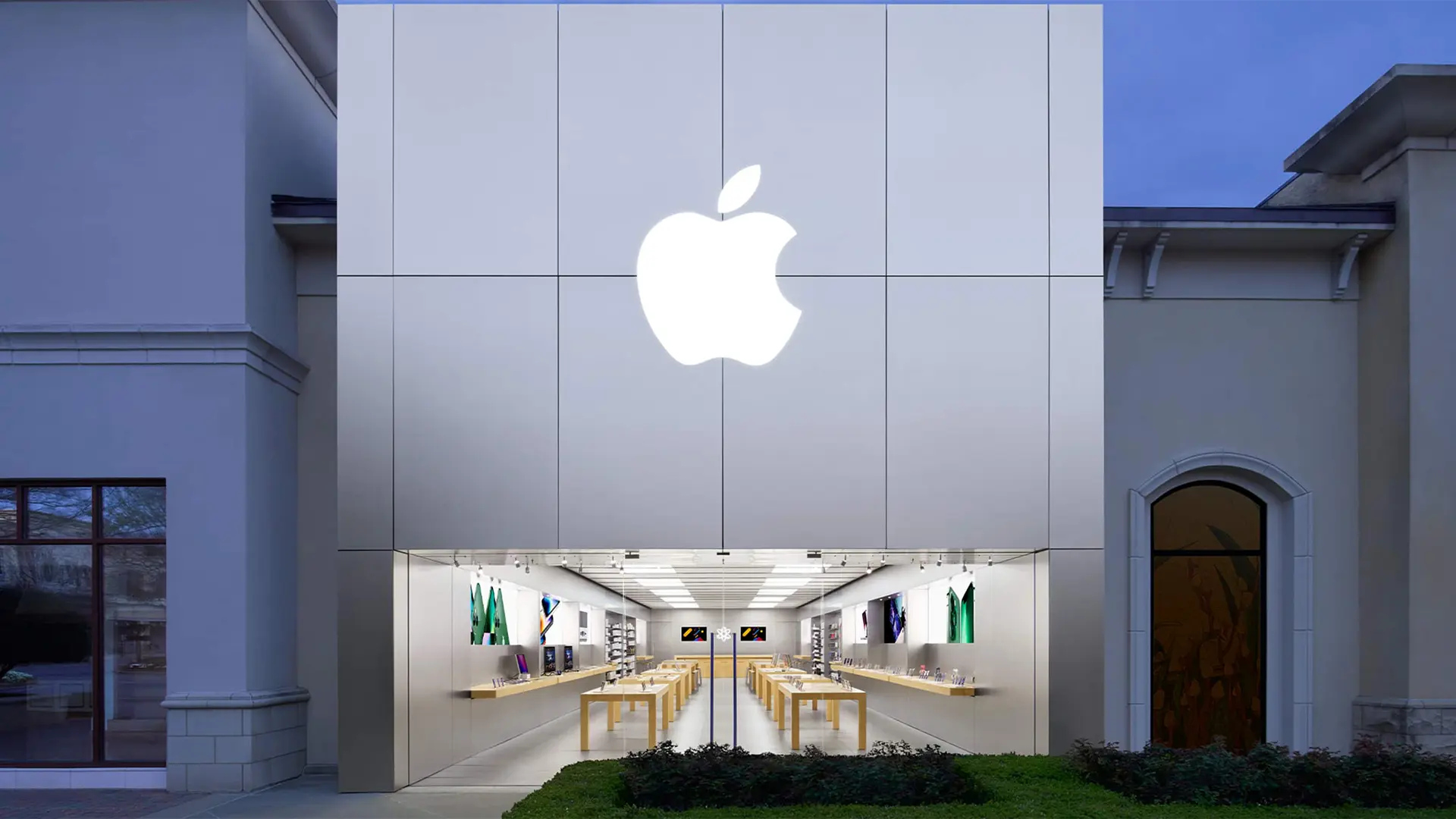 Teknoloji Devleri Masada: Intel ve Apple'dan Sürpriz Yatırım Görüşmeleri Mi?