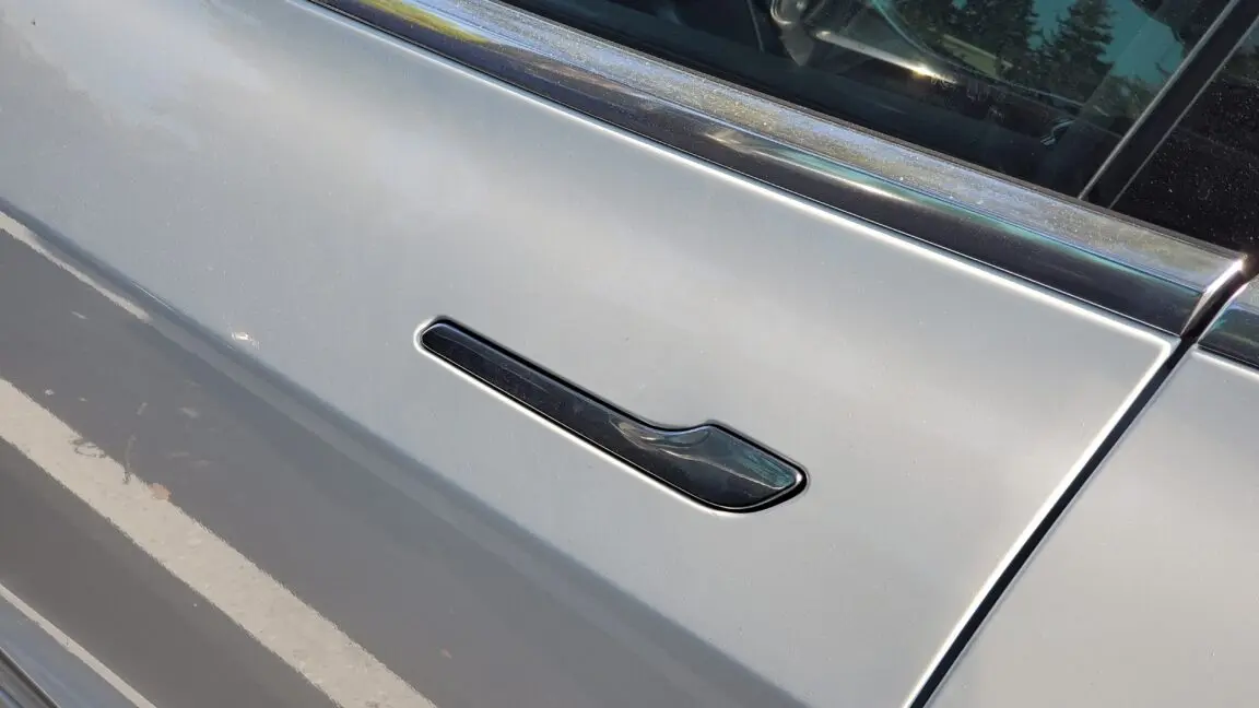 Tesla Model Y Kapı Kollarında Gizli Tehlike: ABD'den Kapsamlı Soruşturma Başladı