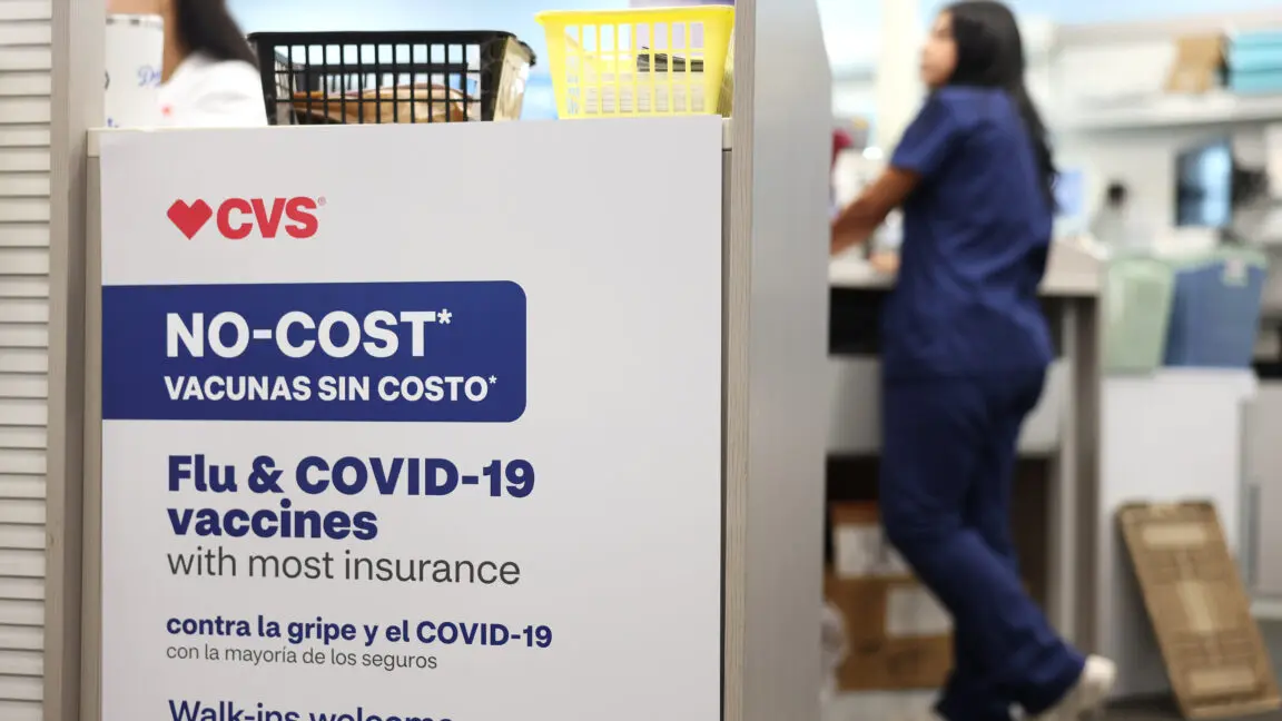 COVID-19 Aşıları Kimlere Yapılacak? Karmaşık Bir Süreç Başladı!