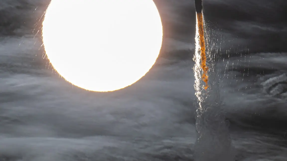 Roket Dünyasında Son Gelişmeler: Neutron Fırlatma Alanı Açıldı, SpaceX'e Falcon 9 Onayı