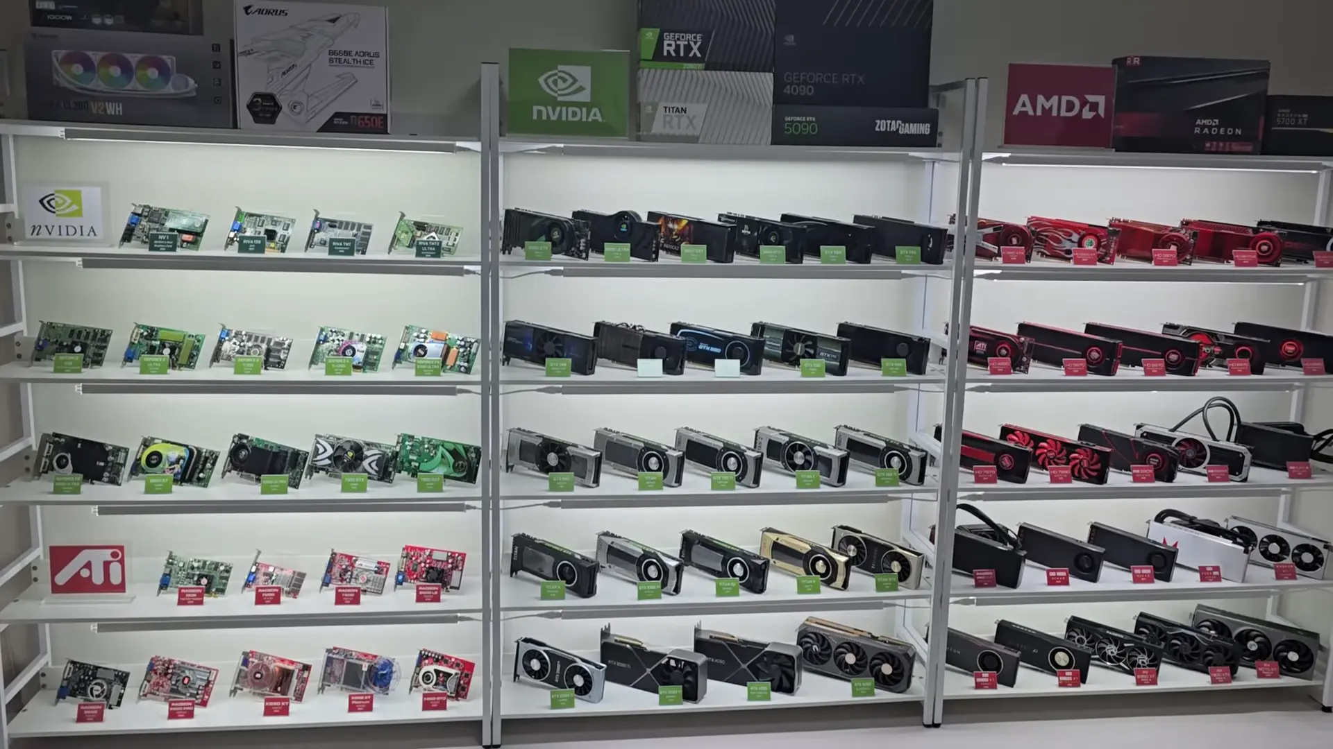 Üç Dekadın GPU Mirası: AMD ve NVIDIA'nın İlk Modellerinden En Yenisine Eşsiz Koleksiyon!