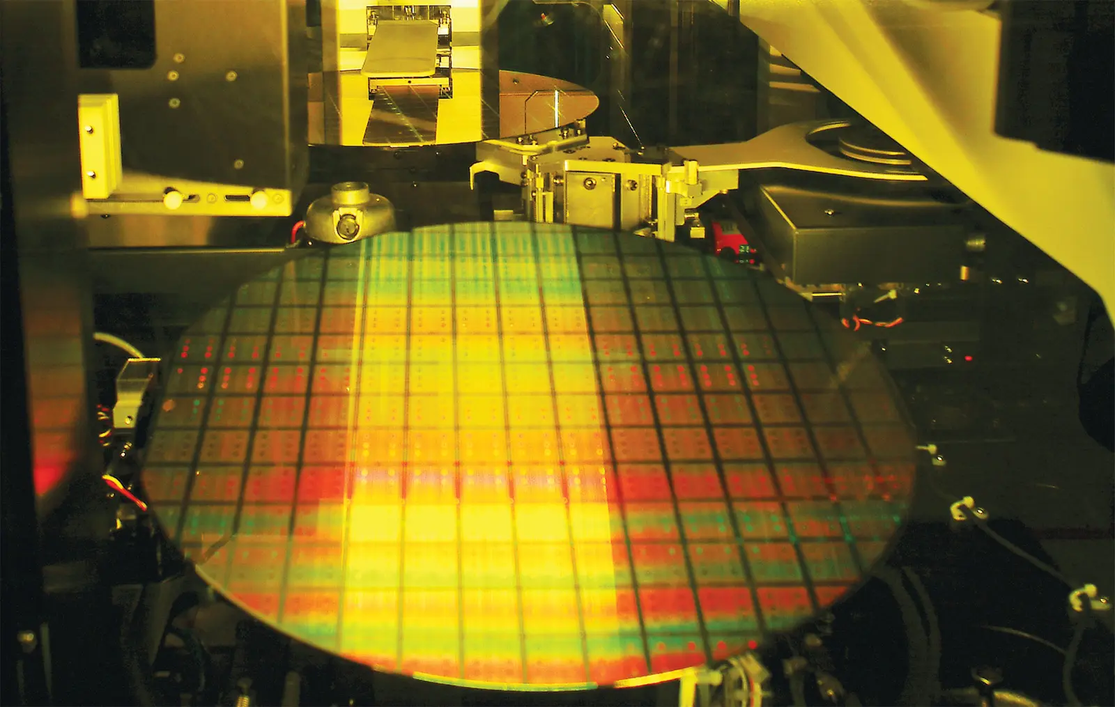 Çin'den Dev Adım: Kendi Ürettiği Lithography Makinesiyle 5nm Üretimine Doğru!