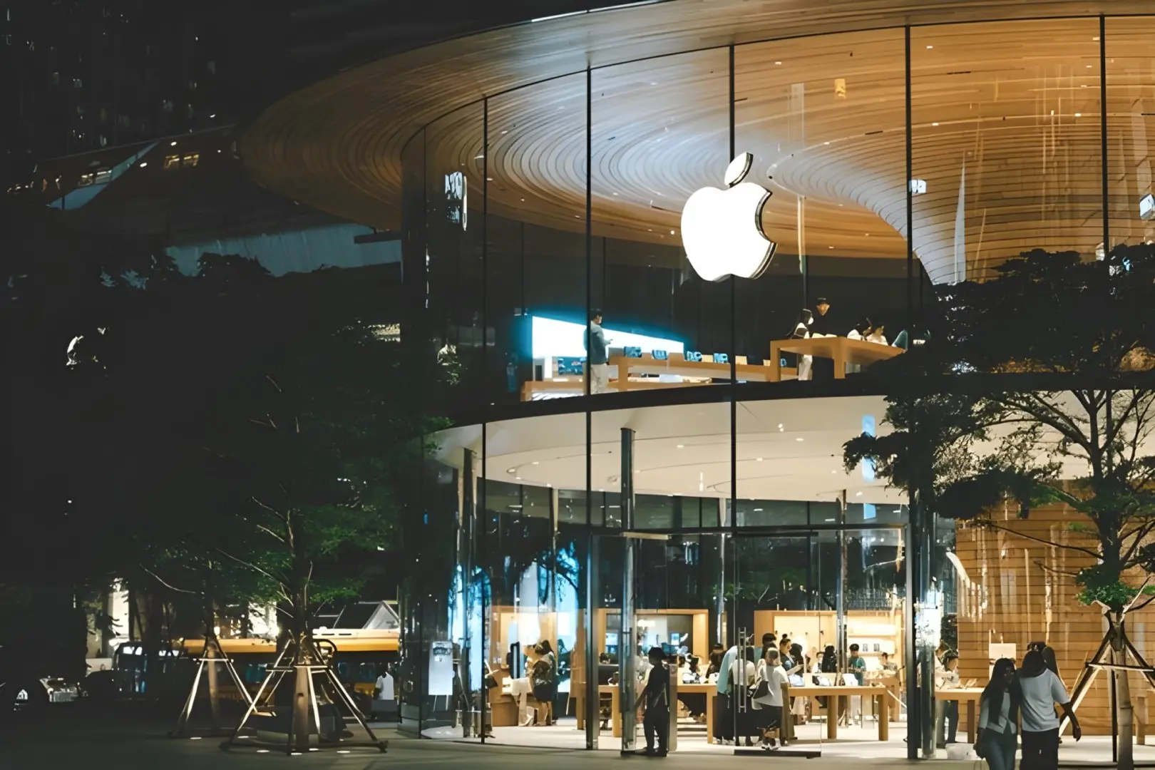 Apple'ın Yapay Zeka Stratejisi: Yavaş Ama Hesaplı Bir 4D Satranç mı?