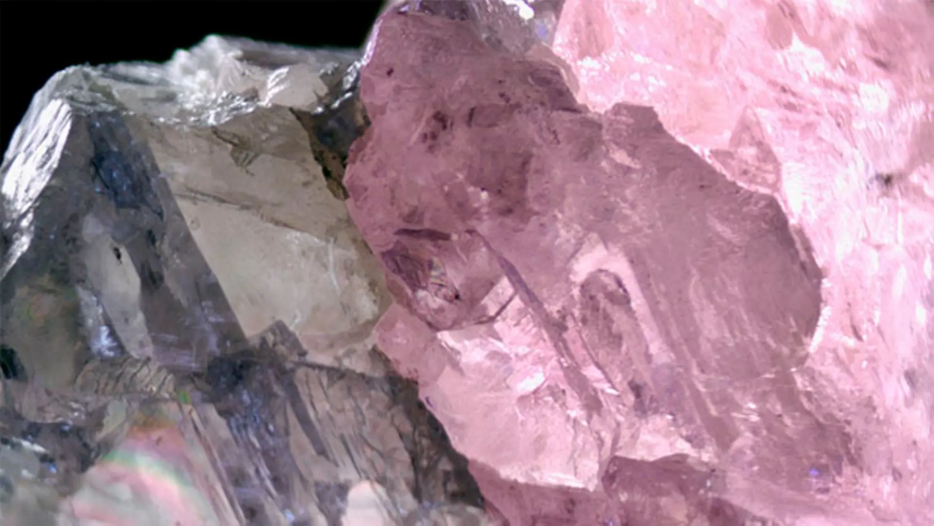 Botswana'da Milyonlarca Yıllık Gizem: Yarı Pembe, Yarı Renksiz Elmas Bulundu!