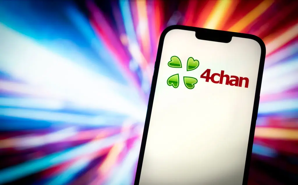 İngiliz Sansür Yasası Uyarınca 4chan'a Ağır Ceza: Platform Riskleri Değerlendirmeyi Reddetti
