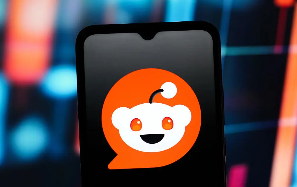 Reddit'ten Şok Suçlama: Yapay Zeka Şirketi Veri Hırsızlığıyla Yakalandı!