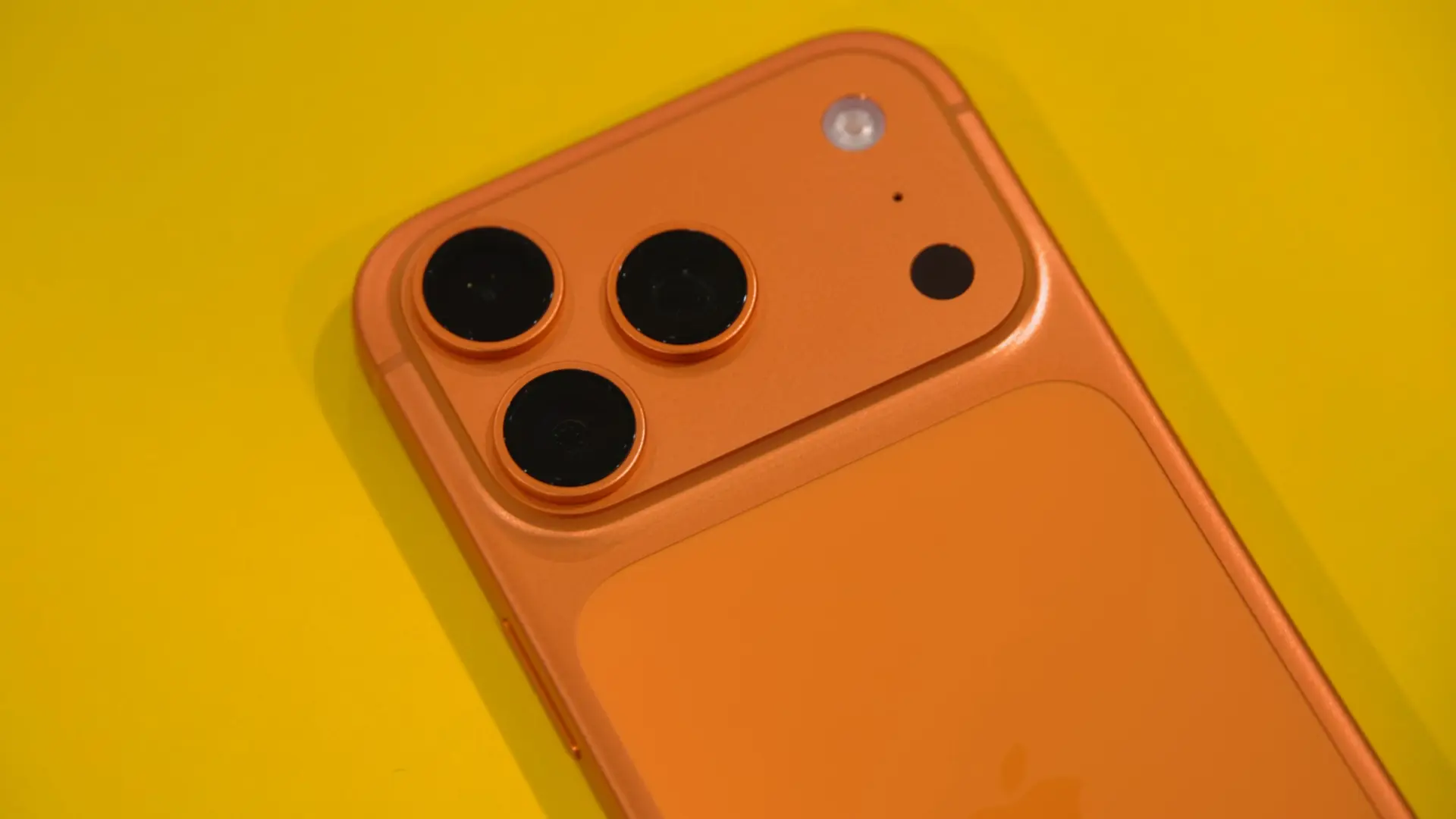 iPhone 17 Pro İncelemesi: Kamerasıyla Gelin, Bataryasıyla Kalın!