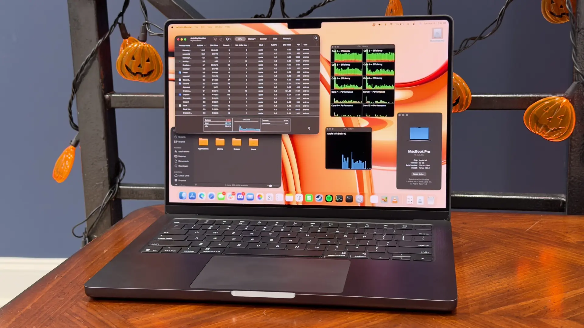 Apple'ın Yeni M5 Çipiyle Tanışın: MacBook Pro Yeniden Sahneye Çıkıyor
