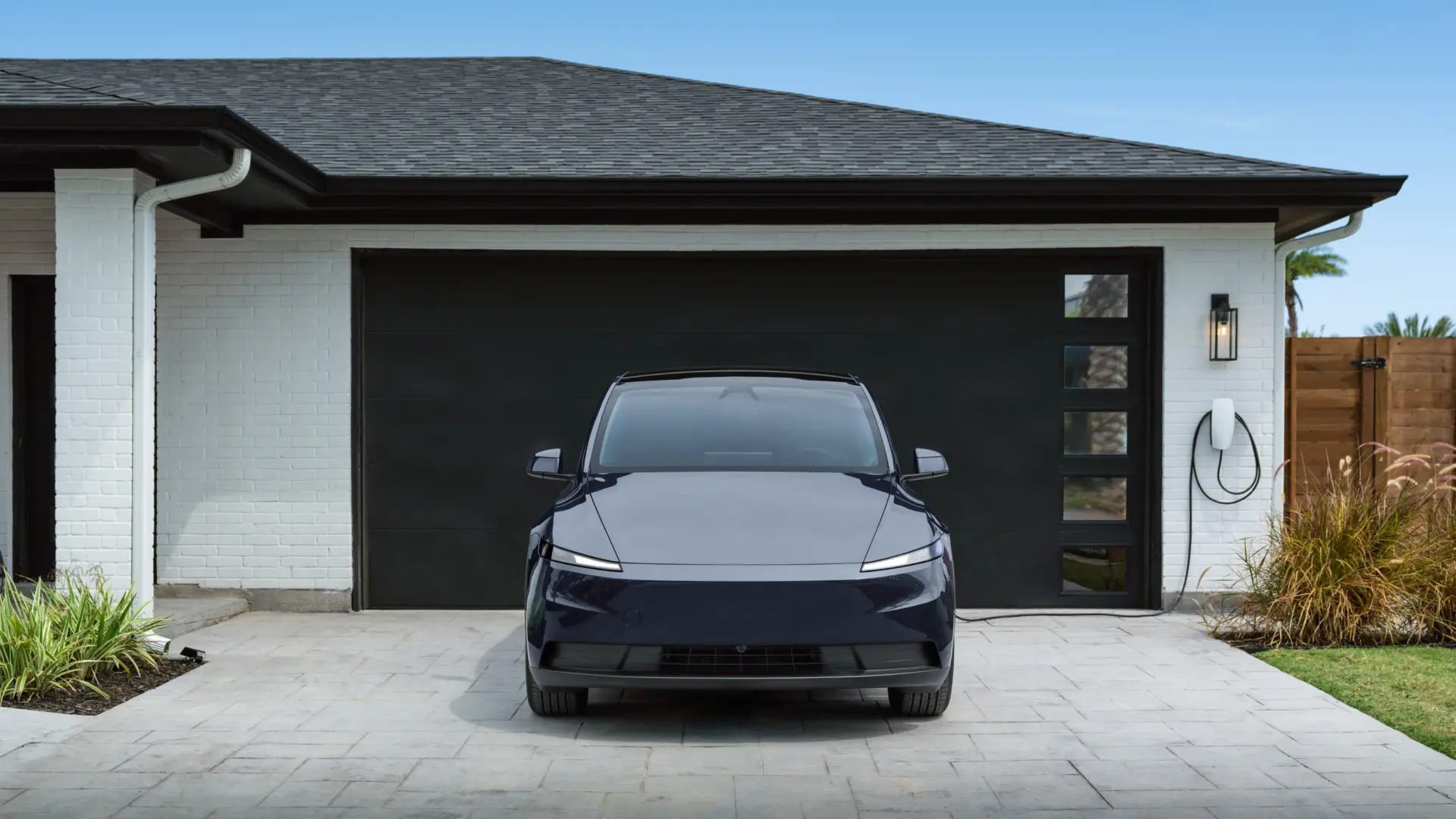 Tesla Sahneye İndiriyor: Daha Uygun Fiyatlı Model 3 ve Model Y Geldi!
