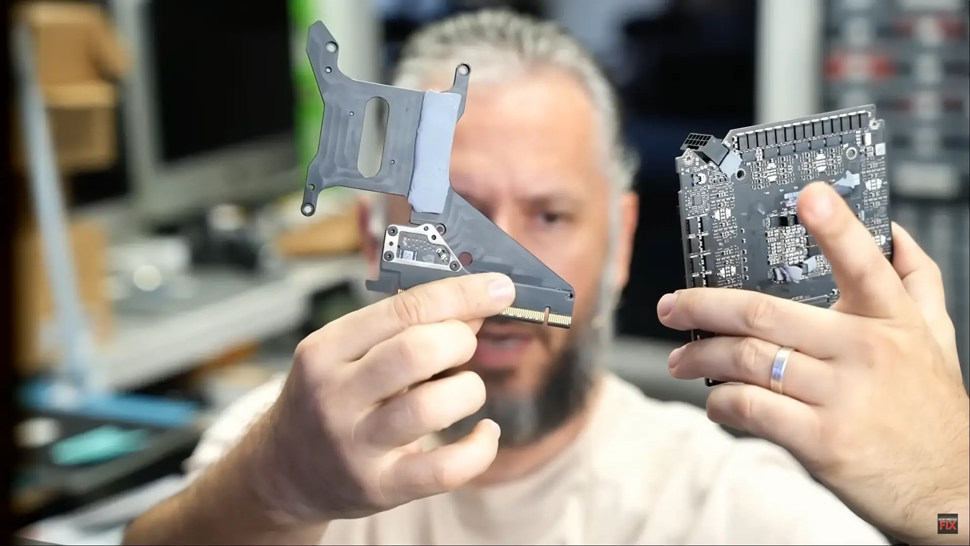 NVIDIA RTX 5090 Founders Edition'dan Kötü Tasarım İddiası: Tamiri İmkansız mı?