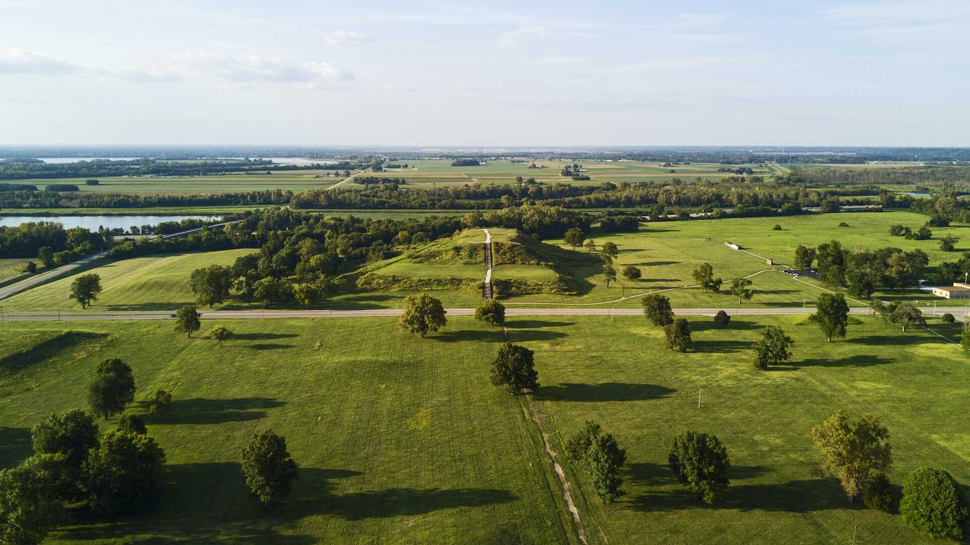 900 Yıl Önce Kuzey Amerika'nın Kuzeyindeki En Büyük Şehre Dev Ağaç Nakliyesi: Cahokia'nın Gizemli Marker Postları