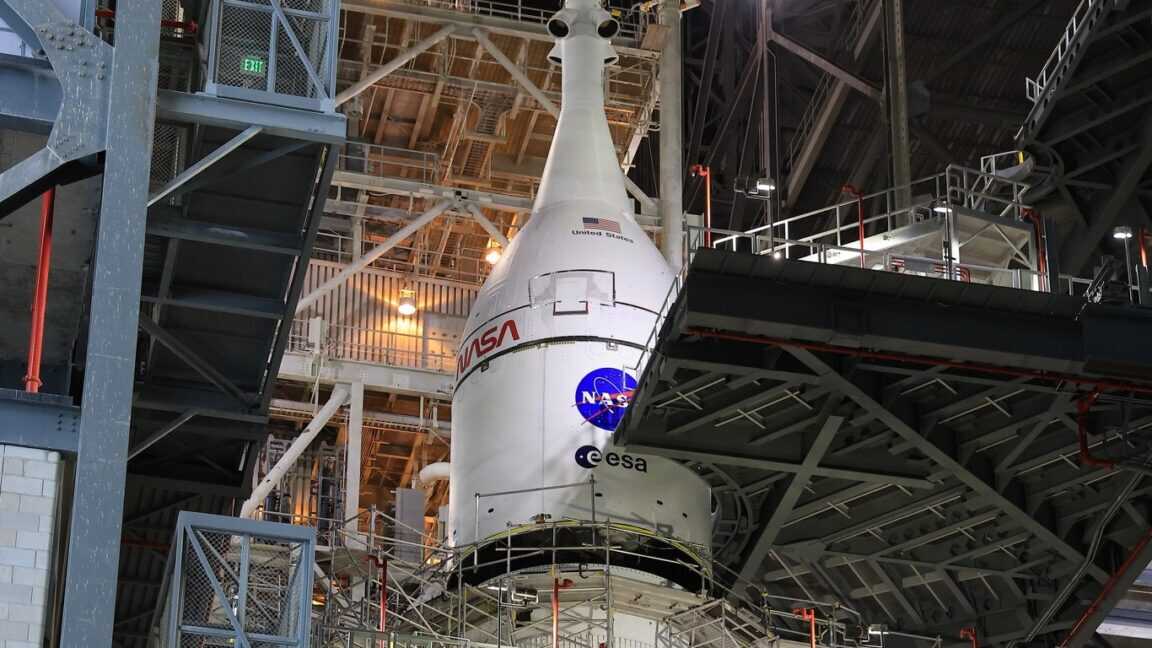 Roket Geliştirmede Küresel Arenada Hareketlilik: Çin'den Falcon 9 Benzeri Testler, NASA'nın Ay Roketi Hazır