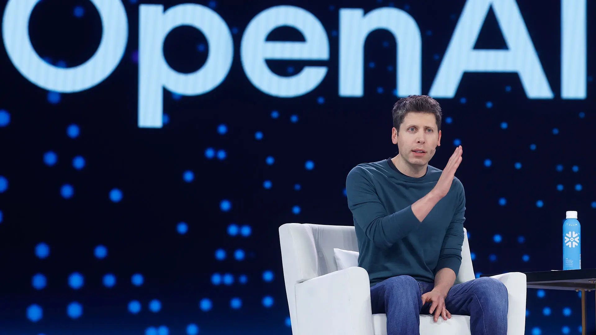 Sam Altman'dan Tartışmalı Açıklama: Yapay Zeka 'Gerçek Olmayan' İşleri Ortadan Kaldıracak mı?