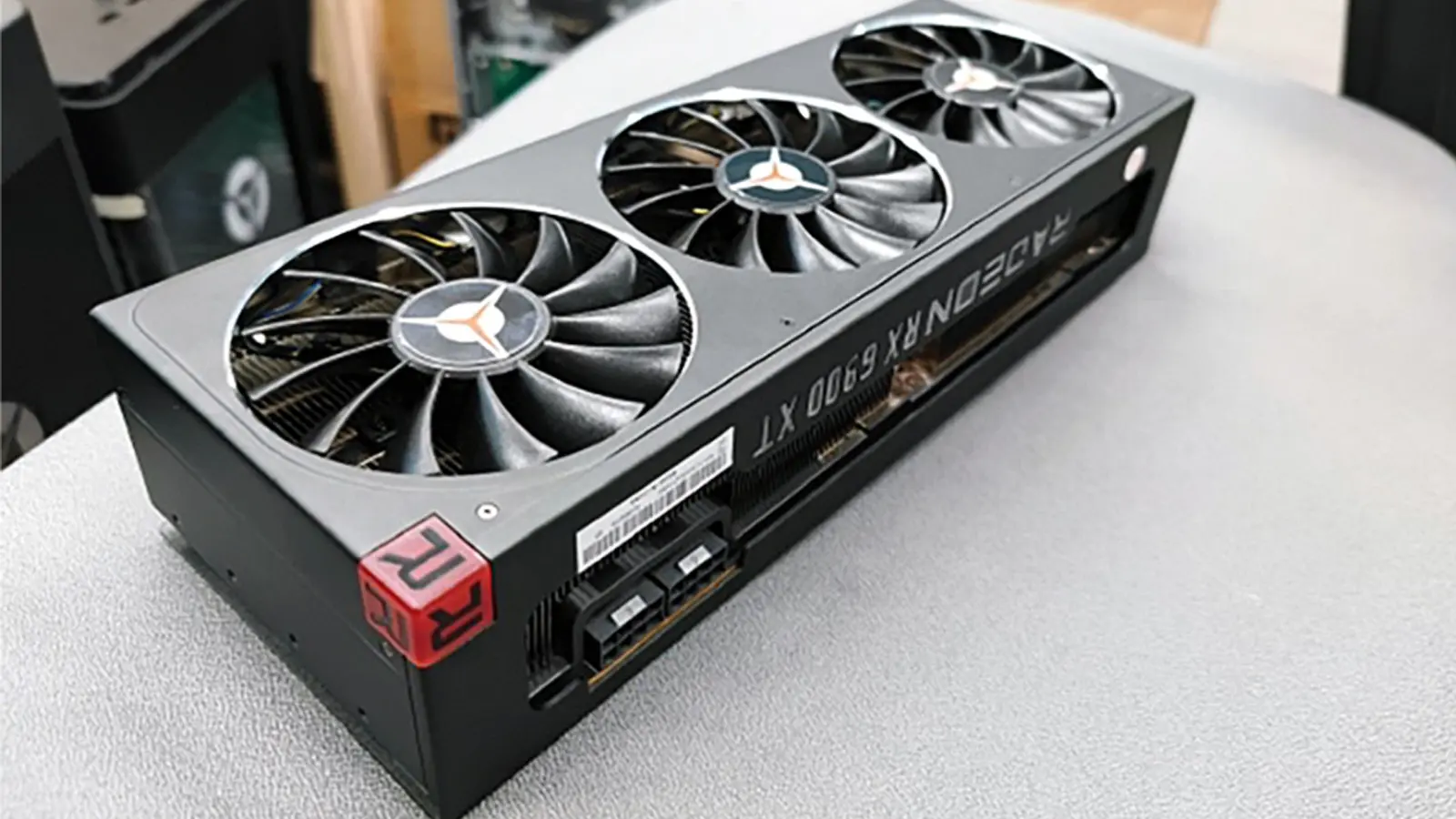 AMD Geri Adım Attı: Eski Ekran Kartları İçin Oyun Optimizasyonları Devam Edecek!