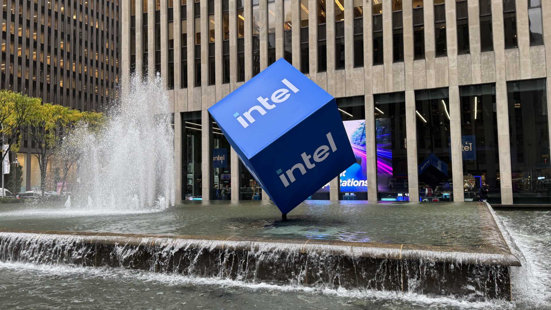 Intel Çalışanı 