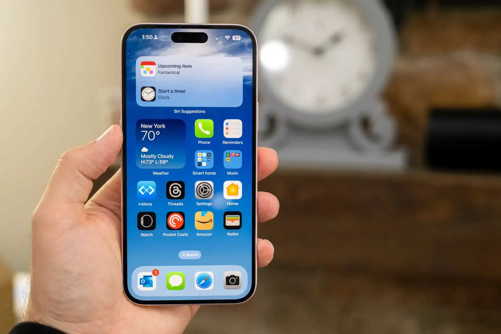 Apple iPhone 18'de Radikal Tasarım Değişikliği: Çift Tonlu Görünüm Tarihe Karışıyor Mu?