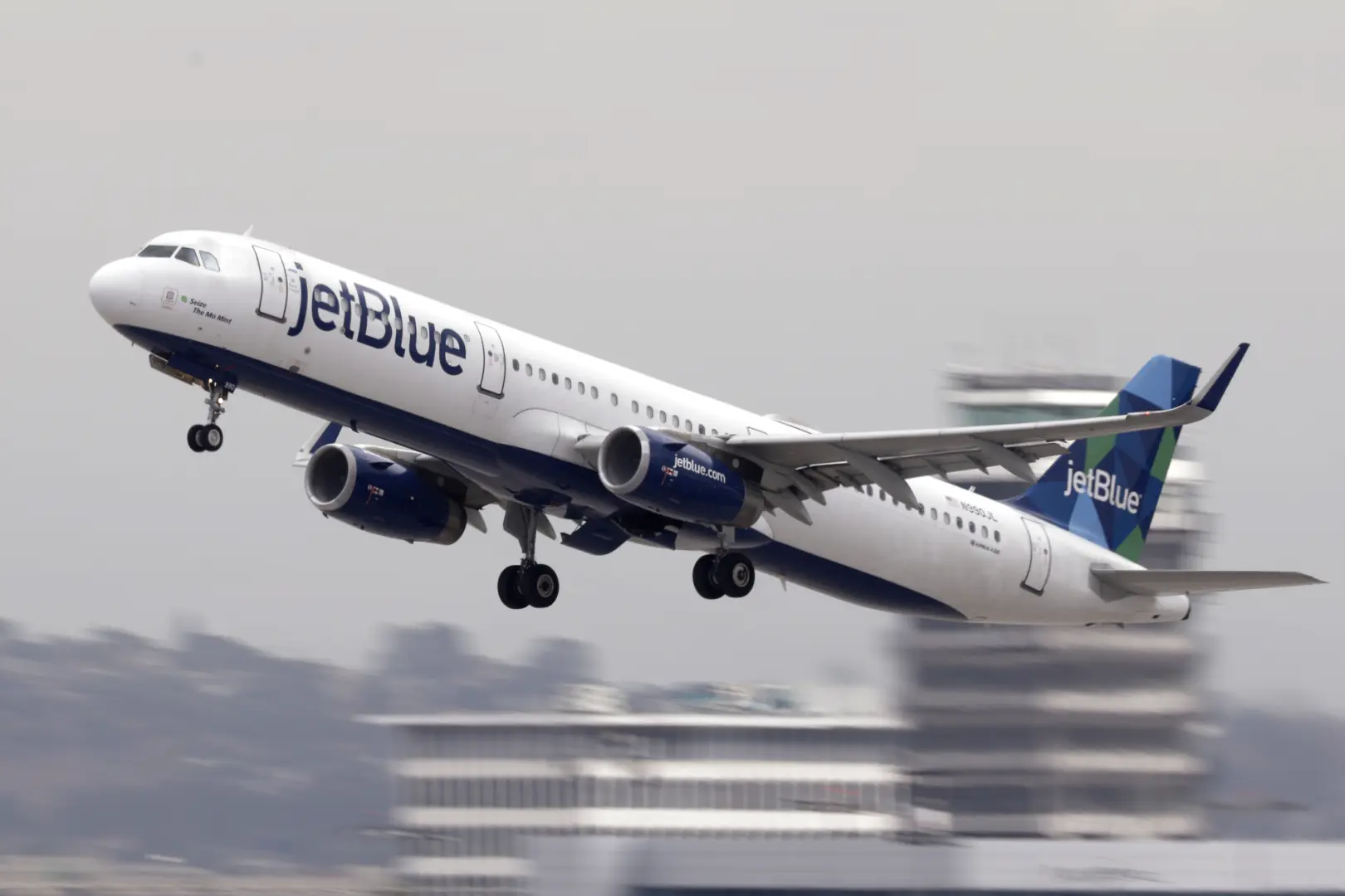 Güneş Radyasyonu Airbus Uçaklarını Vurdu: 6.000 Uçak İçin Kritik Yazılım Güncellemesi Zorunlu Hale Geldi