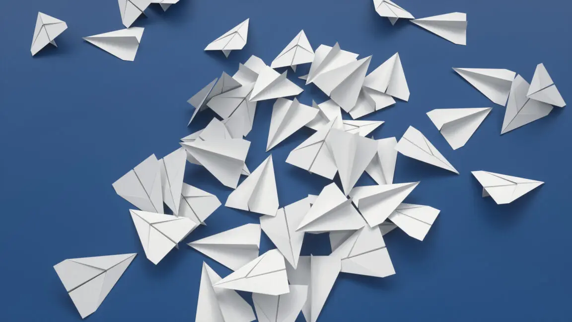 Ryanair'dan Kökten Değişiklik: Kağıt Bilet Devri Kapandı, Uygulama Zorunlu Hale Geliyor!