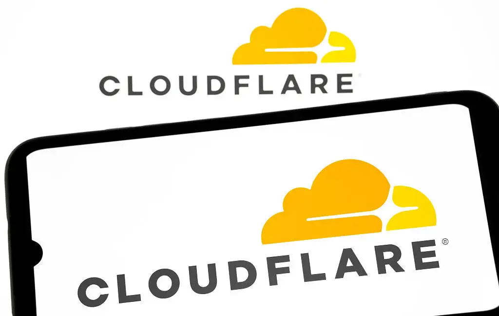 İnternetin Nabzı Durdu: Cloudflare'da Gizemli Trafik Patlaması Şok Yarattı!