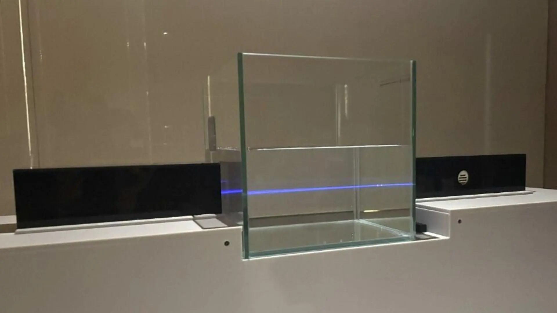 Deniz Altında Lazerlerle Işık Hızında İletişim: Kyocera'dan Devrim Niteliğinde Teknoloji