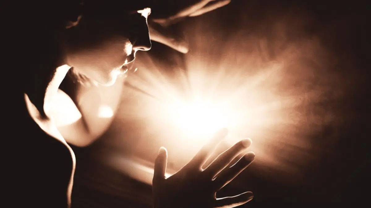 Güneş'in Çekirdeğinden Bile Sıcak: Fiziğin Sınırlarını Zorlayan Mikroskobik Motor Keşfedildi!