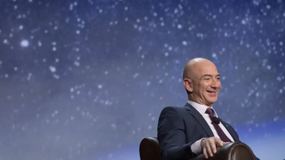 Amazon Kurucusu Jeff Bezos, Yapay Zeka Alanında Yeni Bir Şirketle CEO'luğa Dönüyor