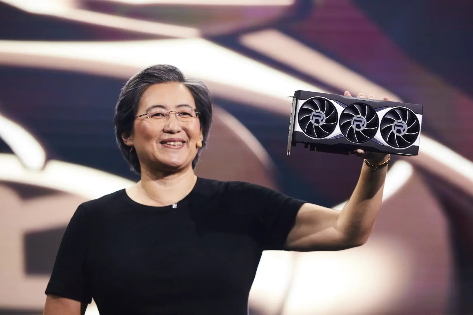 AMD'den Geri Adım: Eski Radeon Kartlarına Destek Devam Edecek!