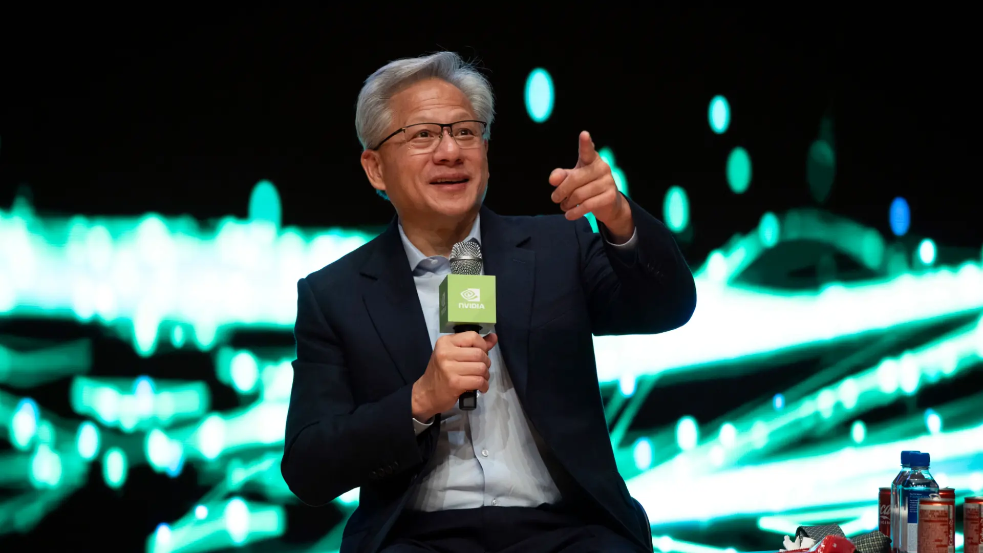 Nvidia CEO'dan Çin Açıklaması: Blackwell GPU'ları İçin Onay Yok!
