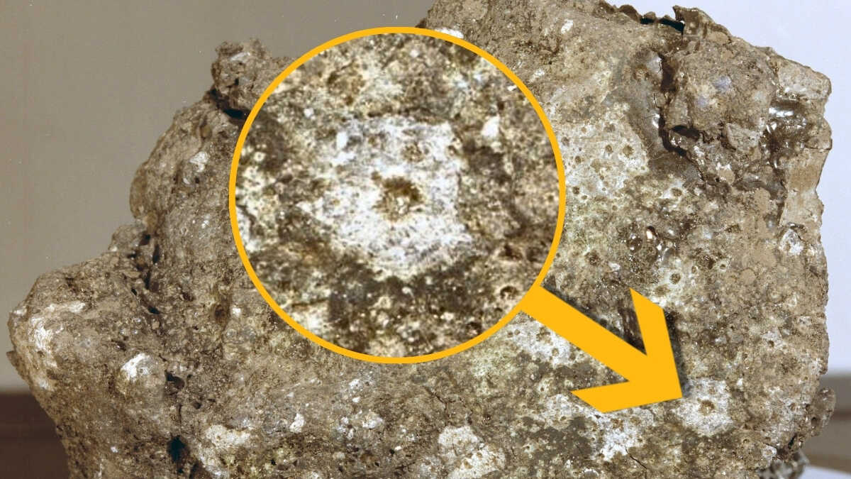 Ay Üssünü Tehdit Eden Sessiz Tehlike: Minik Göktaşları Sürekli Yağmur Gibi Yağıyor!