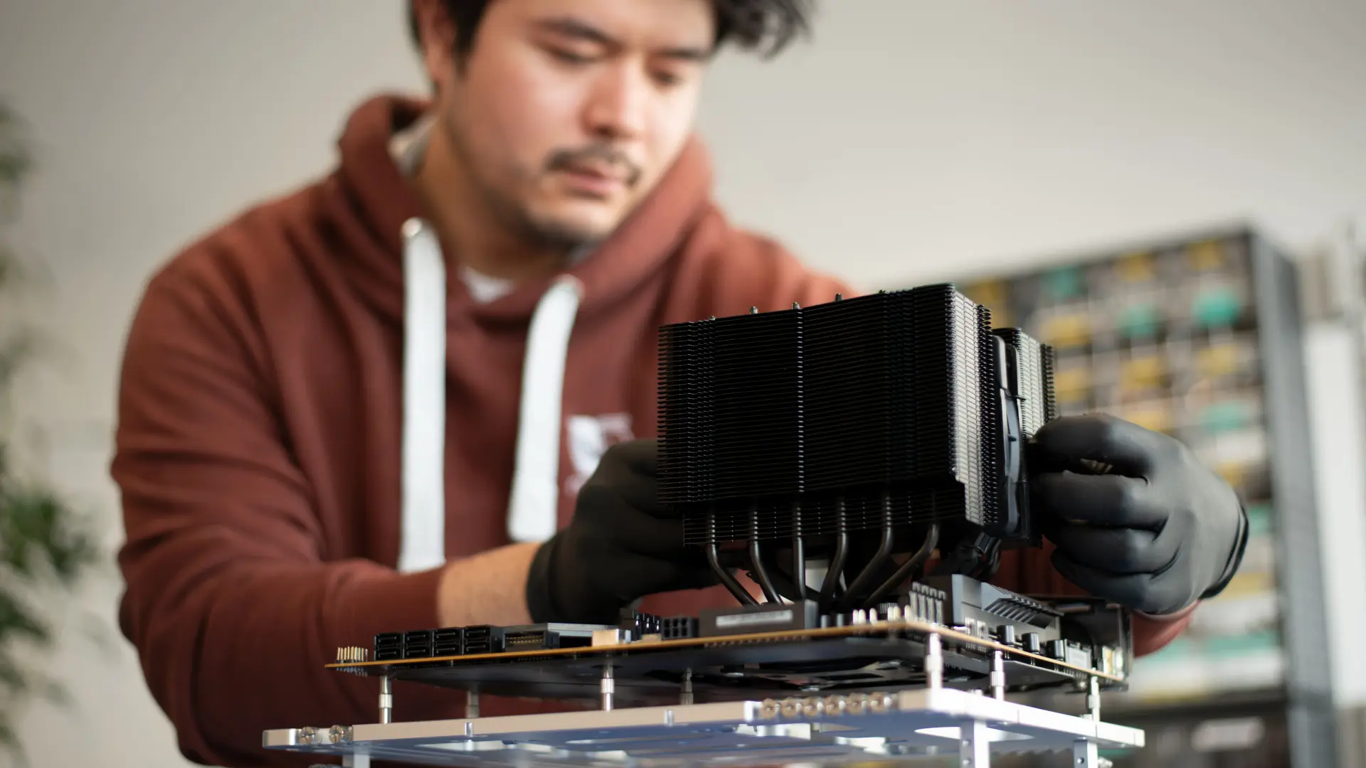 Intel'in Yeni Nesil İşlemcileri Geliyor: Mevcut Soğutucularınız Yeniden Kullanılabilecek!