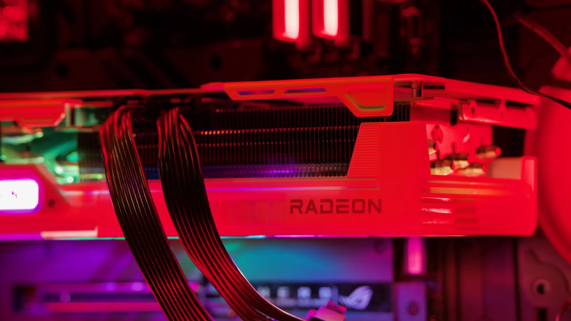 SteamOS ve Windows Karşılaştırması: Performans Savaşında Kim Önde?