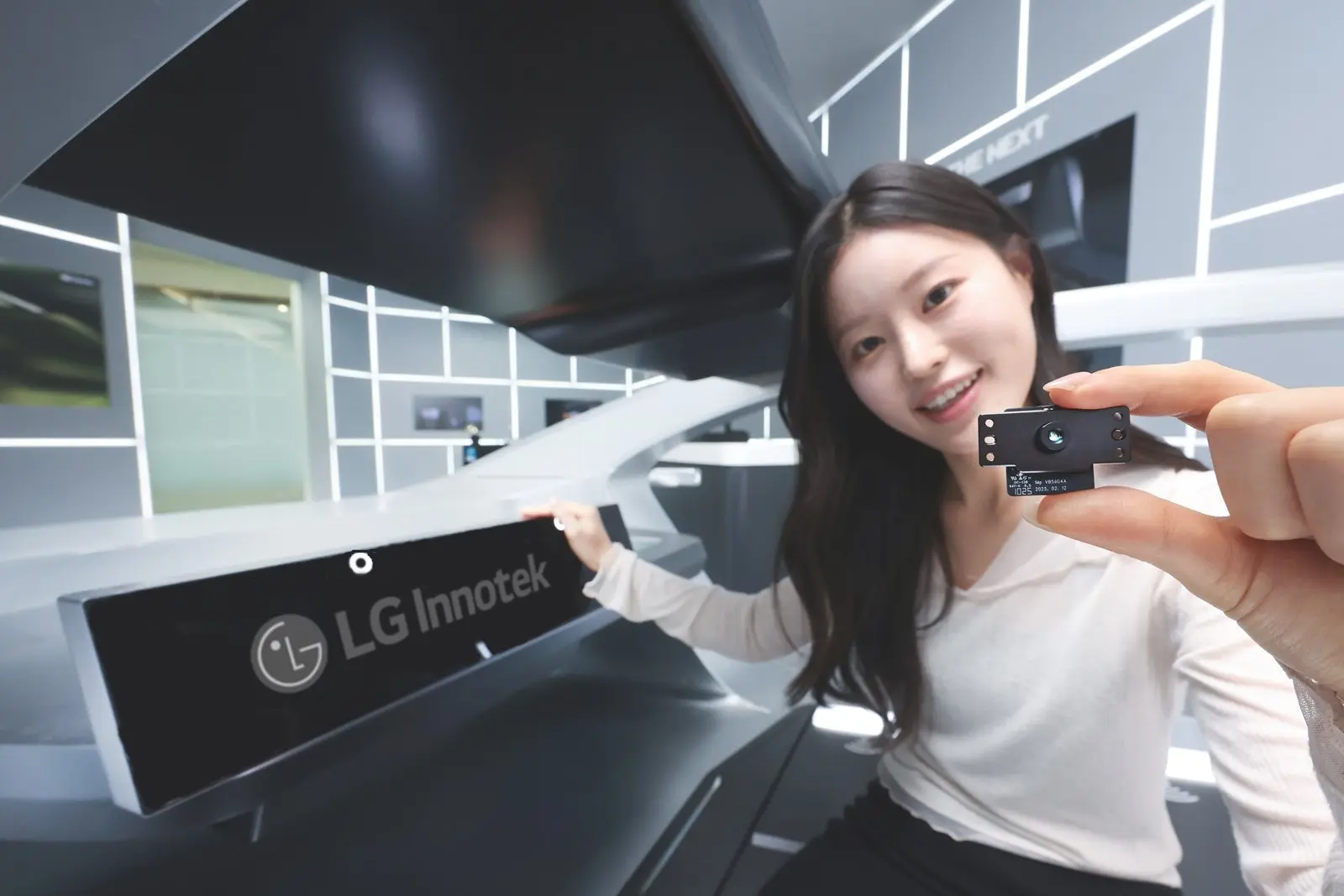 LG Innotek'ten Şaşırtan Teknoloji: Akıllı Telefonlar Değil, Otomobiller İçin Geliştirildi Ama iPhone'lara Göz Kırpıyor!