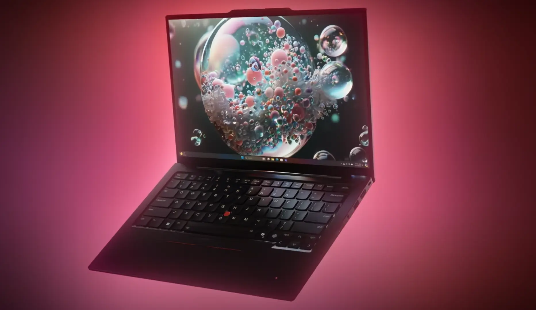 Çin’de PC Piyasasında Lenovo Farkı: Büyüme Sürerken Rakipler Düşüşte