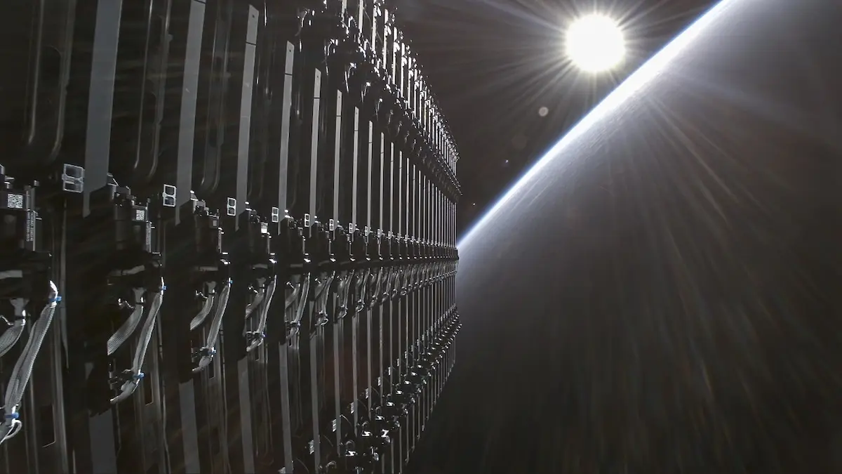 Uzay Teleskopları Kirleniyor: Binlerce Uydu Görüntüleri Bozacak!