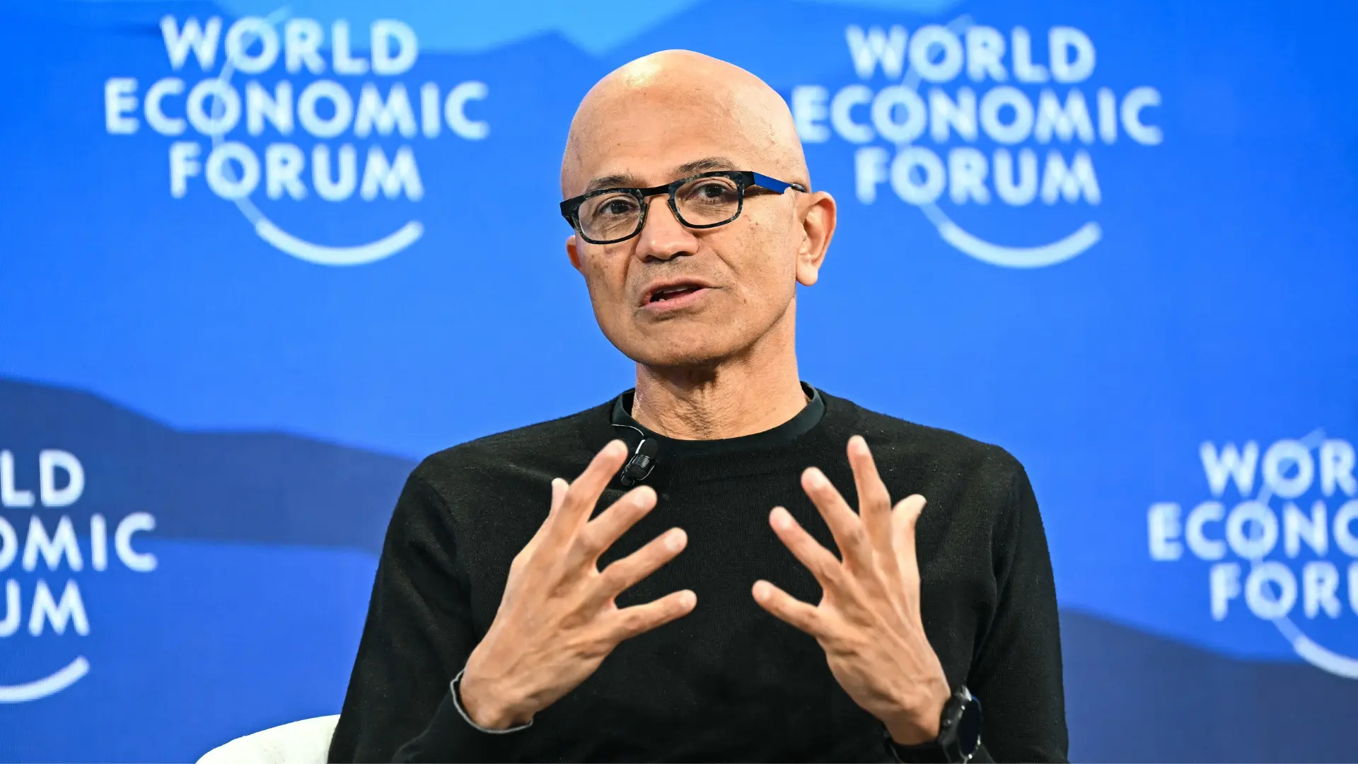 Microsoft CEO'dan Yapay Zeka Uyarısı: 'Sosyal İzni Kaybetme Riskiyle Karşı Karşıya'