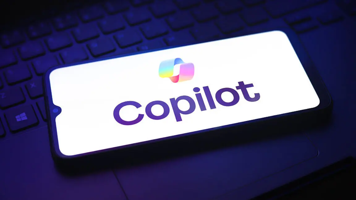 Polis, Yapay Zeka 'Halüsinasyonları' Yüzünden Futbol Taraftarlarına Yasak Koydu: Gerçekler Ortaya Çıktı