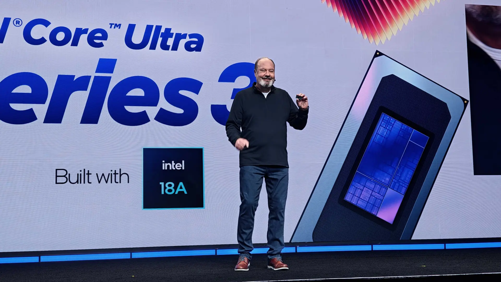 CES 2026'da Sahne Farkı: Intel Tüketiciye Odaklanırken AMD Yapay Zeka Alanına Gömüldü