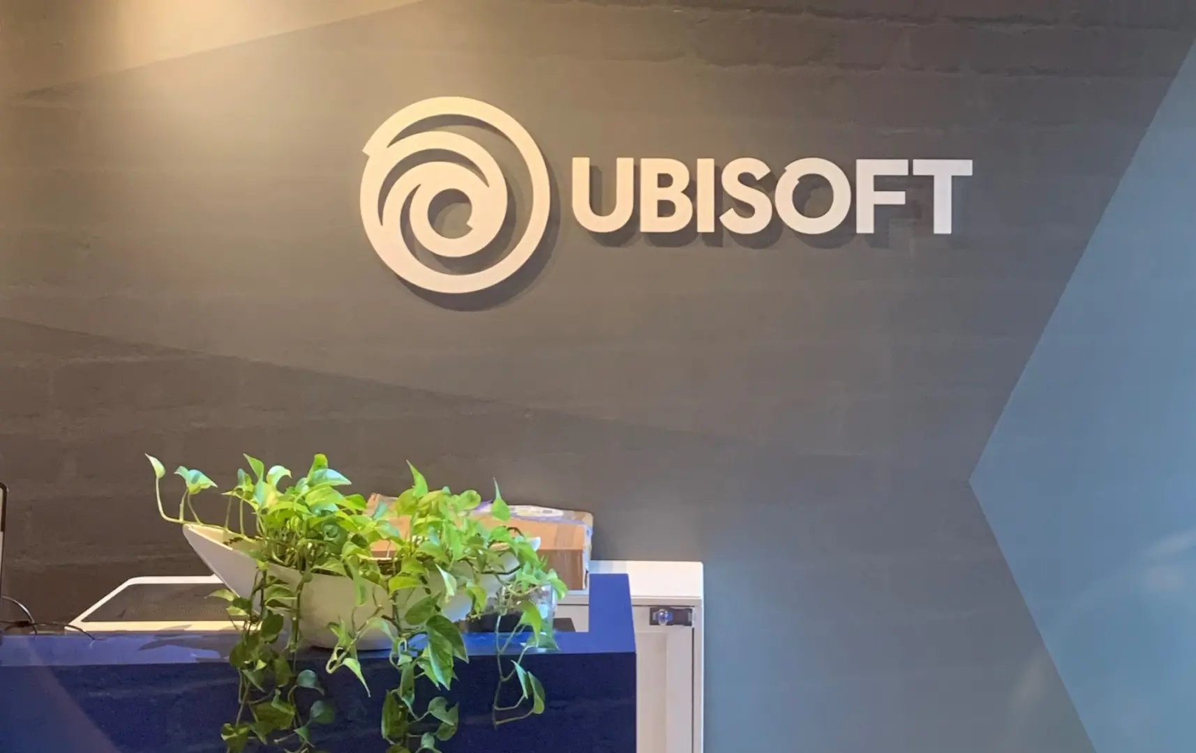 Ubisoft'tan Kapsamlı Yeniden Yapılanma: İşten Çıkarmalar ve Ofise Dönüş Zorunluluğu Geliyor