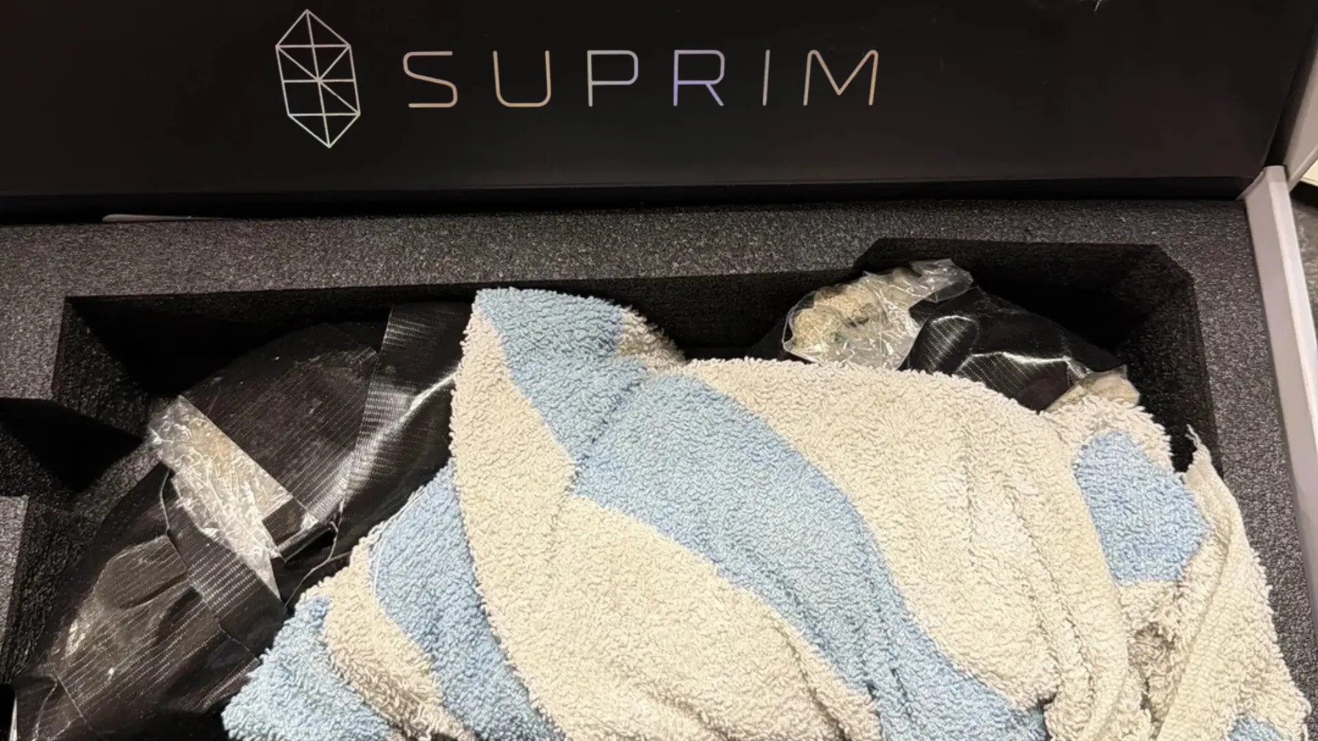 Binlerce Dolar Ödedi, Kutudan Ekran Kartı Yerine Taşlar Çıktı: Teknoloji Dünyasında Dolandırıcılık Paniği!