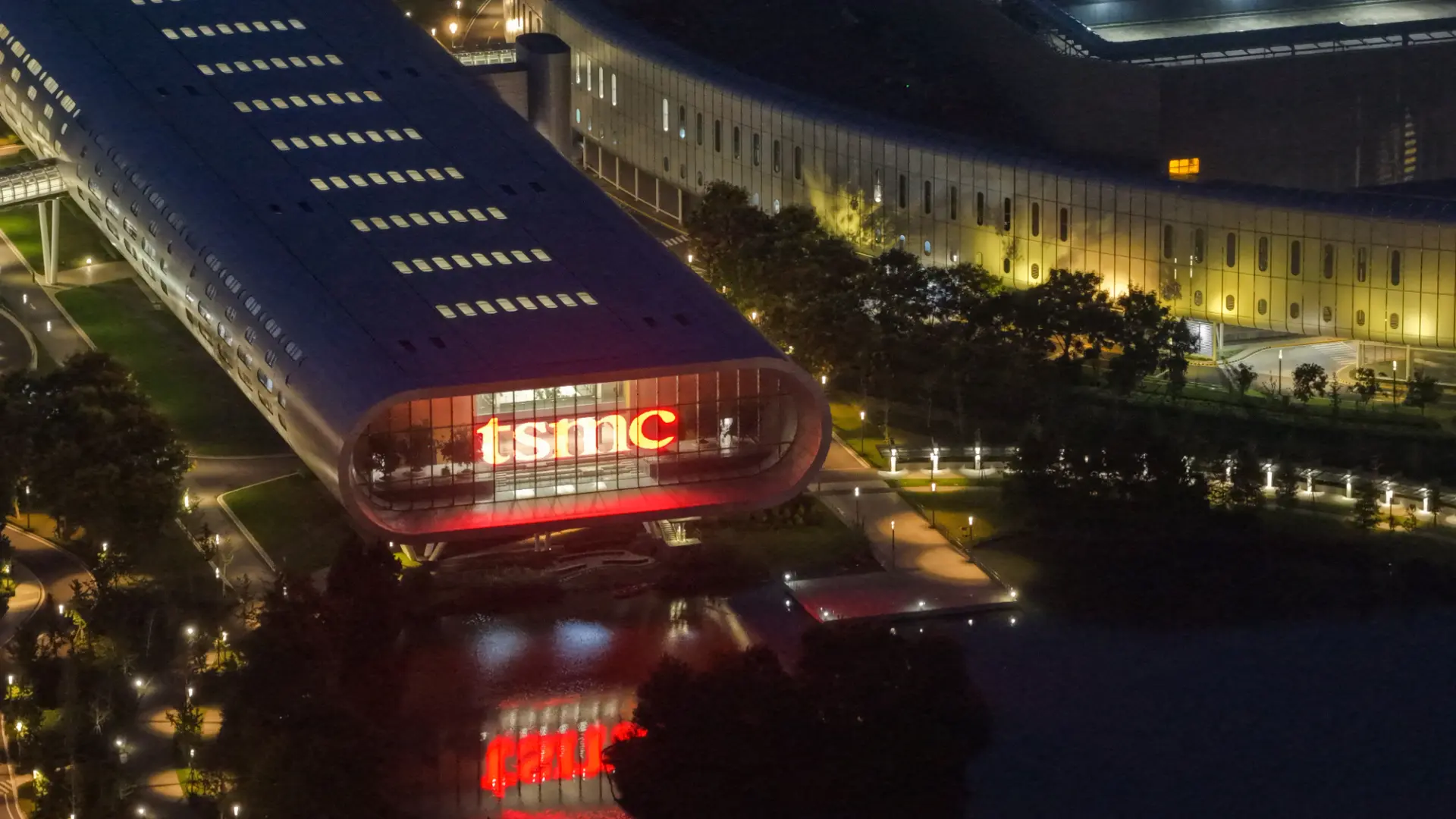 Nvidia CEO'dan Şaşırtan Açıklama: Artık Apple Değil, Biz TSMC'nin En Büyük Müşterisiyiz!