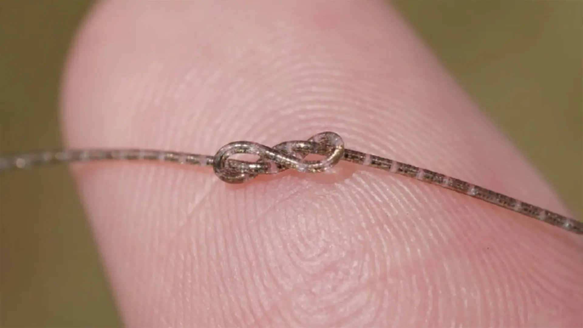 Saç Telinden İnce, Kamyon Ezse De Dayanan Bilgisayar Çipi Üretildi!