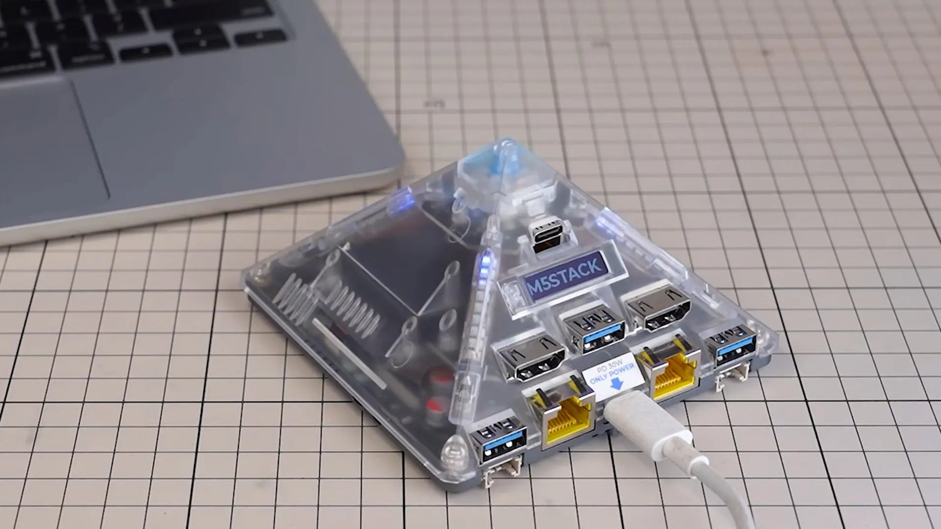 AI Odaklı İlginç Tasarım: M5Stack AI Pyramid Dikkat Çekiyor