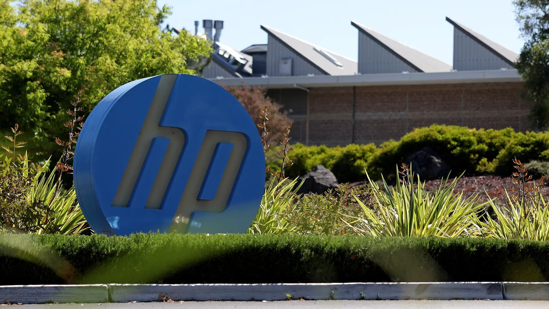 Bilgisayar Üretim Maliyetleri Tavan Yaptı: Bellek Fiyatları İki Katına Çıktı!